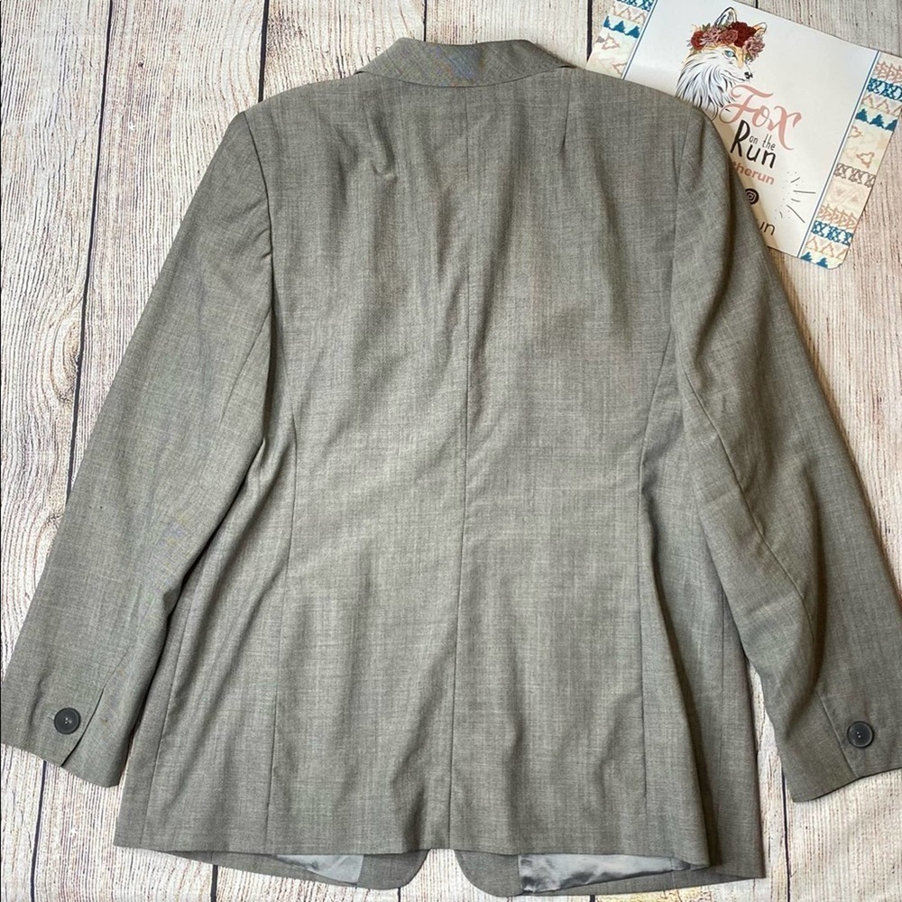 Akris Gray Wool Three Button Blazer Size 12 - image 2